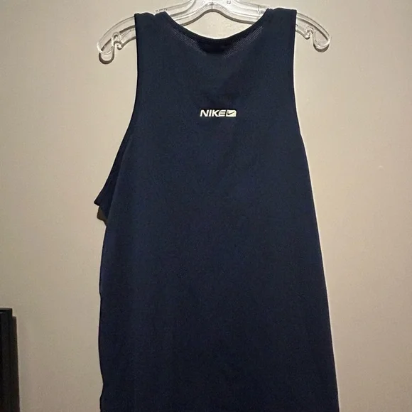 Vintage Nike Tank Tops - Picture 2 of 4